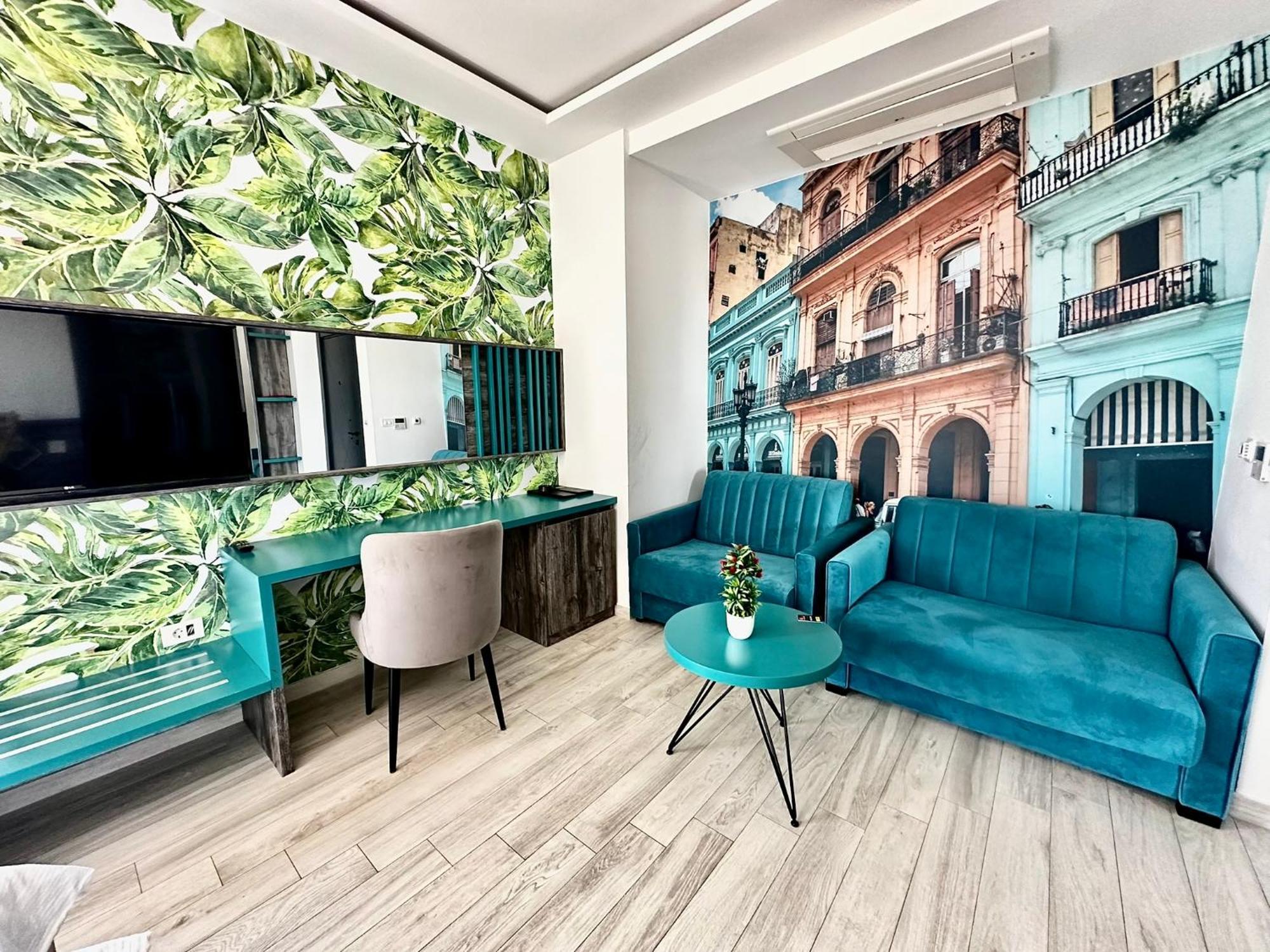 Hotel Del Medio Sutomore Bagian luar foto